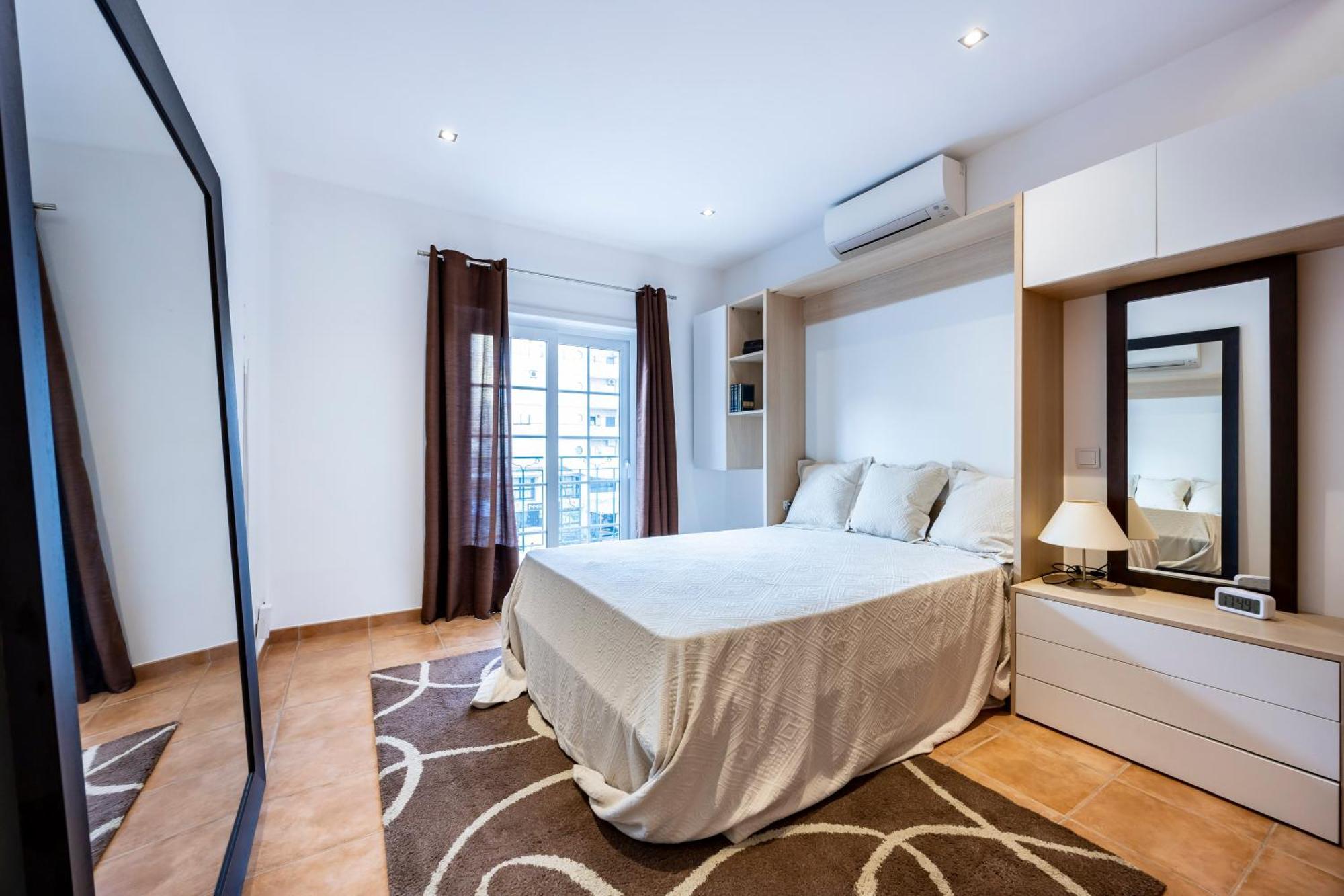 Apartment South East Wind